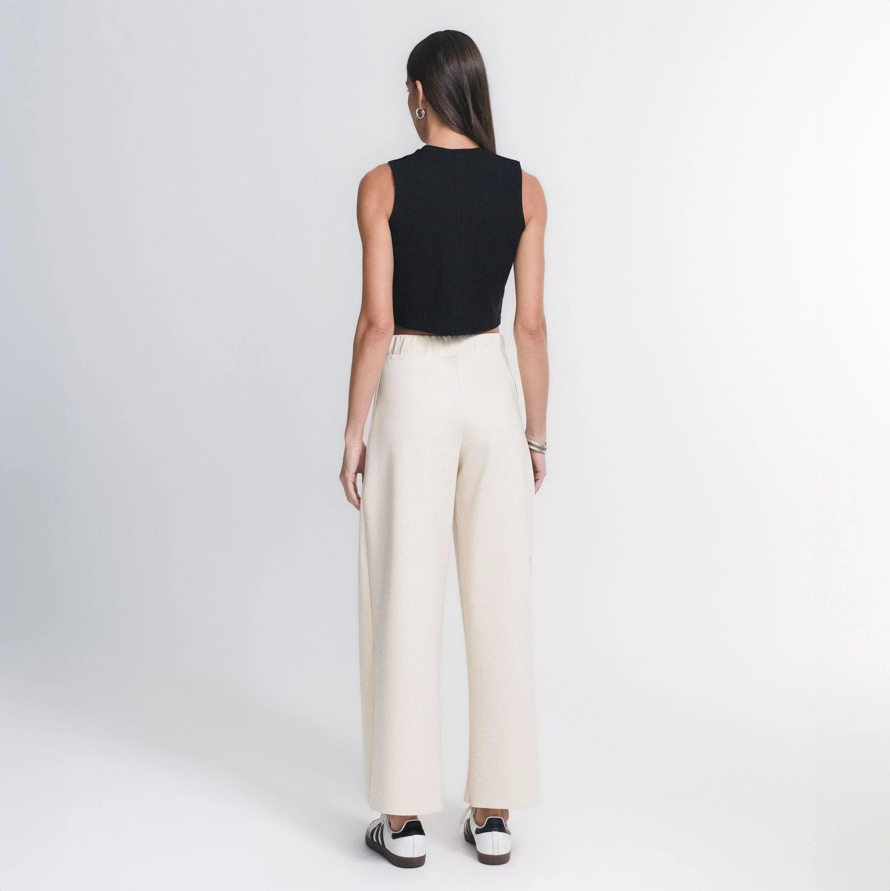 Cropped Regata Structure