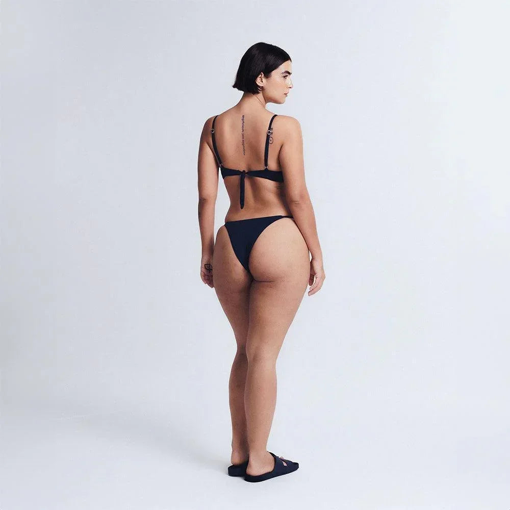 Calcinha de Biquíni Timeless String