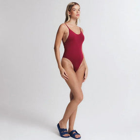 Maiô Timeless Deep Cut