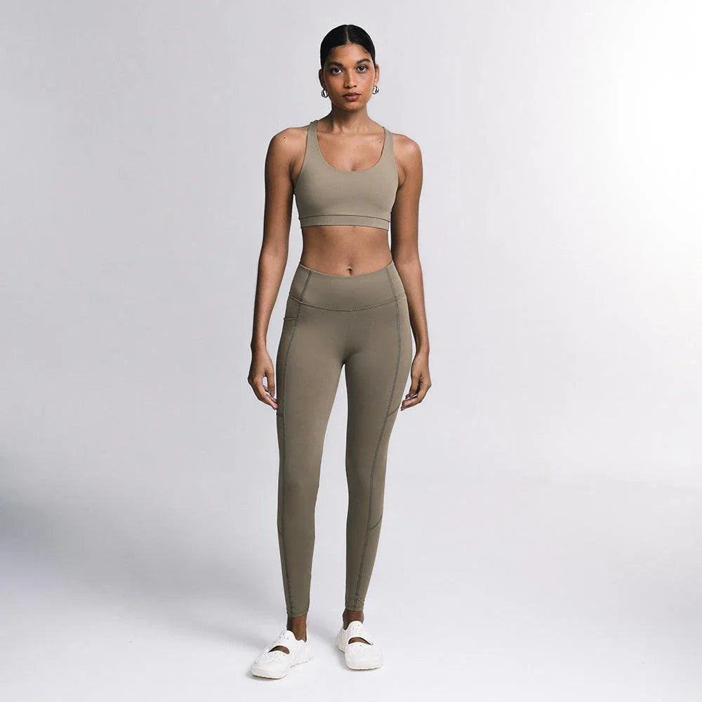 Calça Easy Legging - Últimas peças