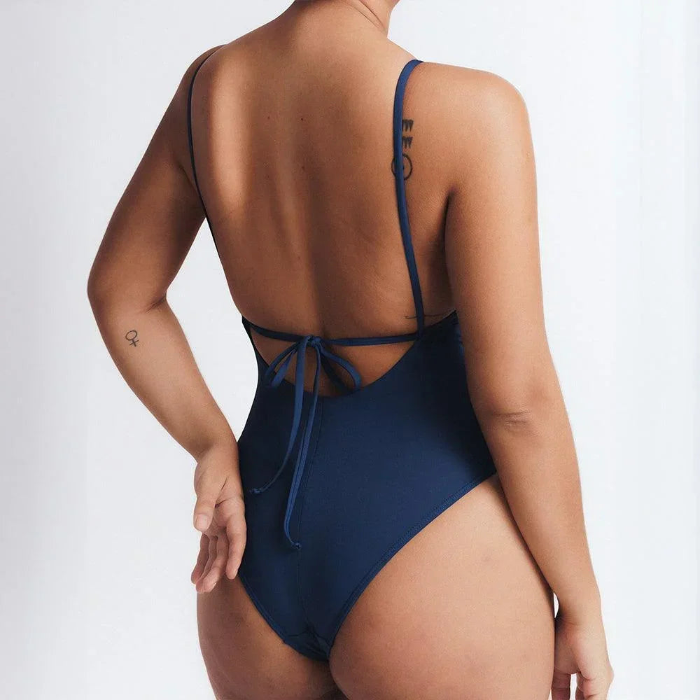 Maiô Timeless Deep Cut