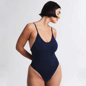 Maiô Timeless Deep Cut